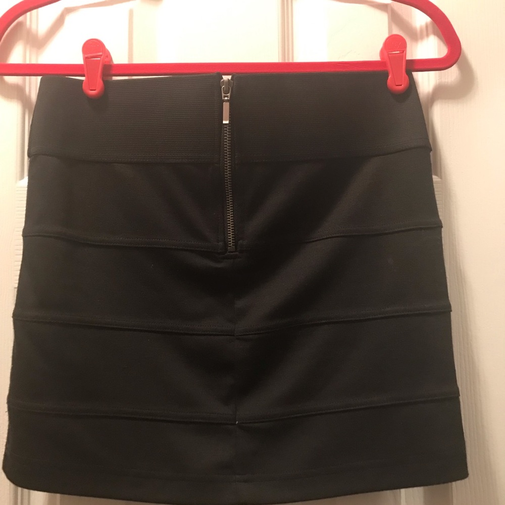 Guess Black Bandage skirt - Picture 2 of 3